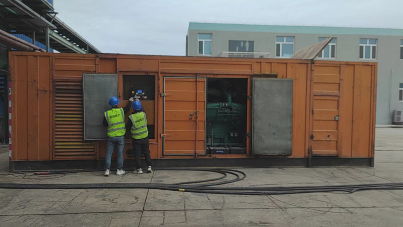 泉州如何检查柴油发电机组的机油油位？